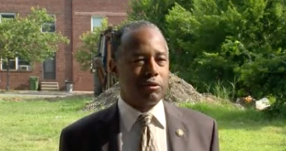 Ben Carson got kicked out off a Baltimore church's grounds while trying to defend Trump