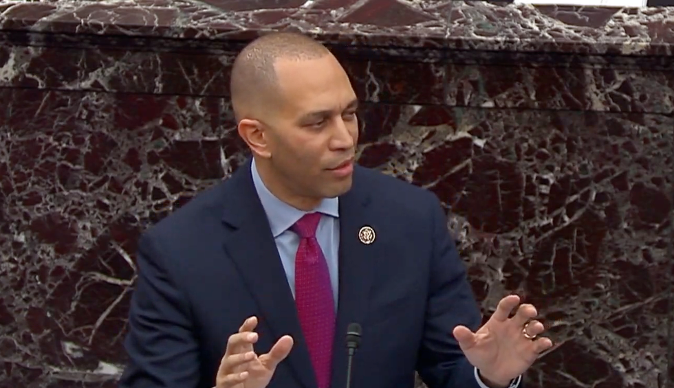 How Hakeem Jeffries destroyed Trump's claim of 'no pressure' on Ukraine with 10 simple points
