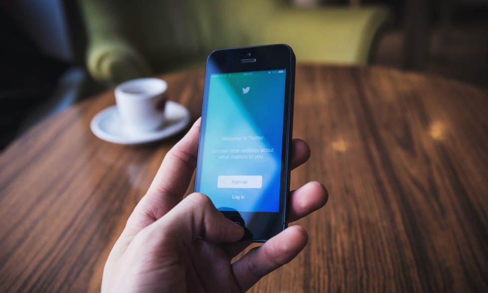 These anonymous tweets reveal a conservative prosecutor’s real views