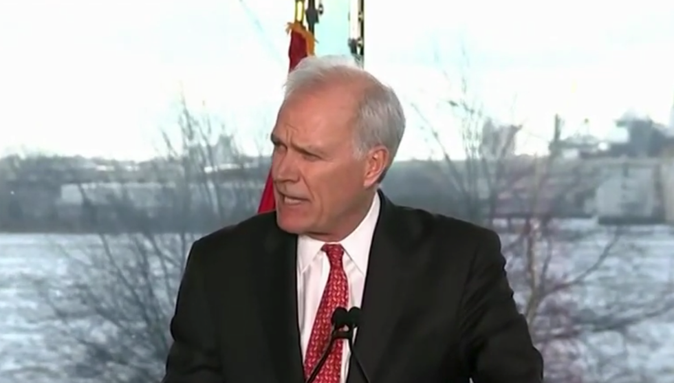 A former top Trump official just endorsed a Democrat for president
