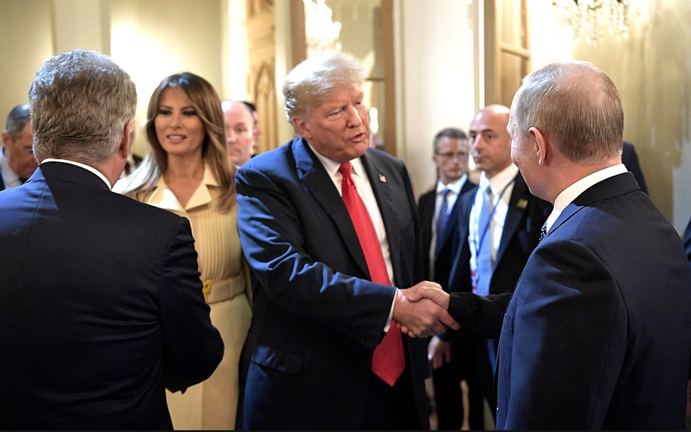 Journalists Matt Taibbi and Aaron Maté explain how the Russiagate narrative helped Trump