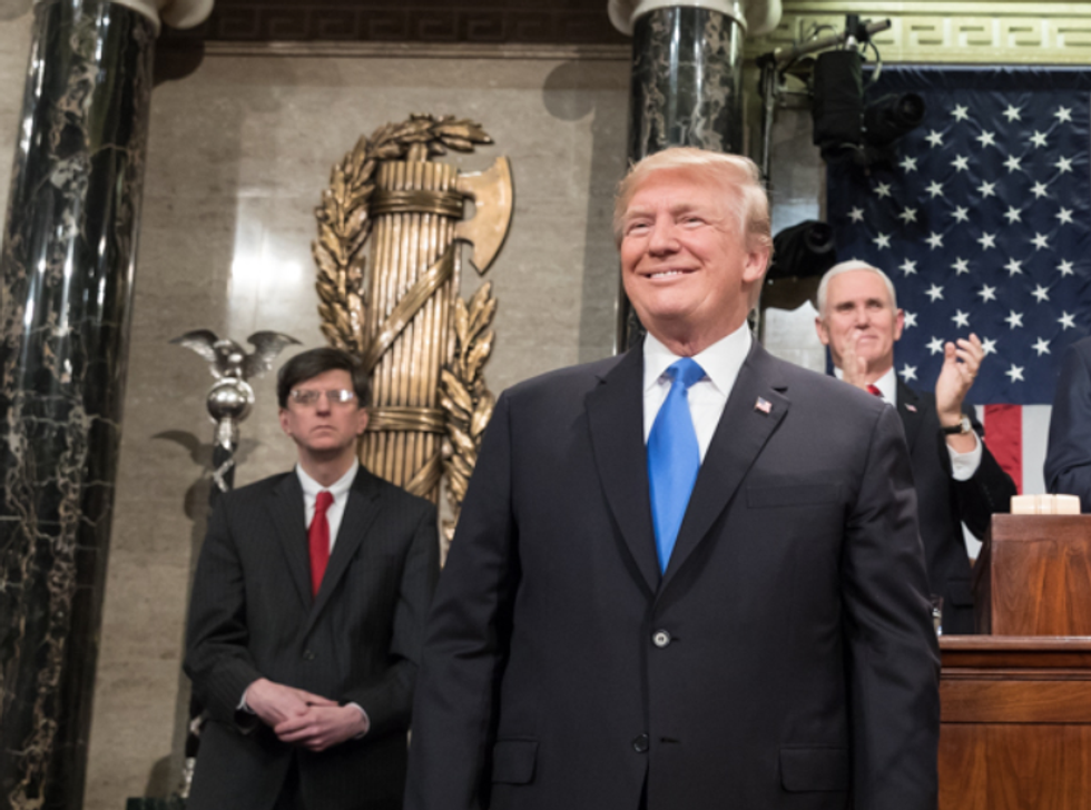 Trump will fly to Florida for a weekend golf getaway after declaring his 'national emergency': report