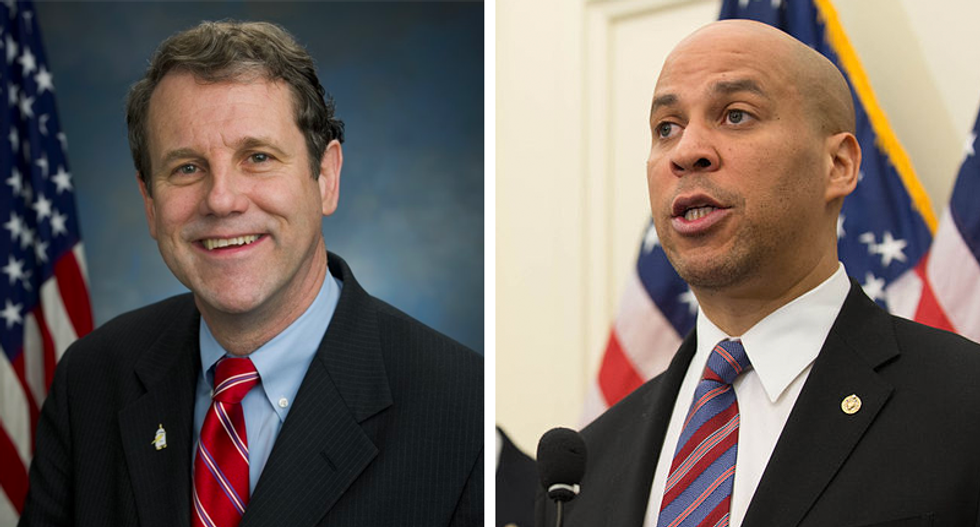 Sherrod Brown politely jabs Cory Booker for cribbing his ‘dignity of work’ platform — and shows how 2020 Dems can work together to crush Trump
