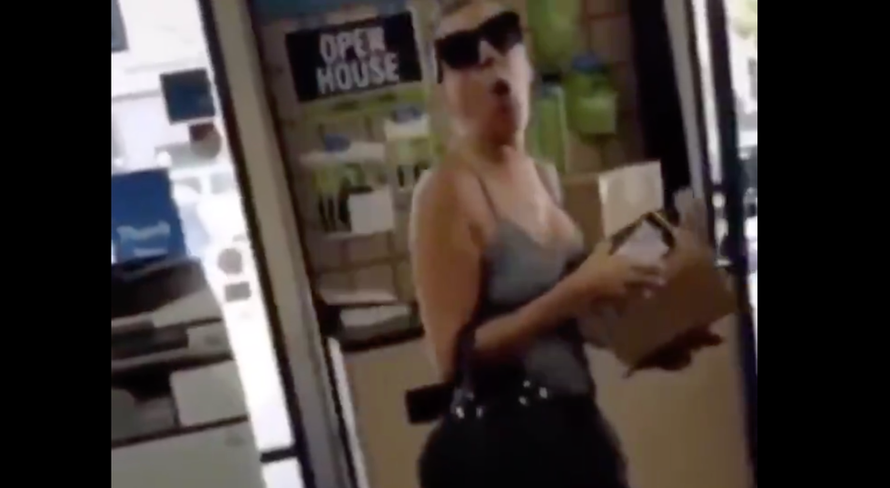 Video of Trumpian anti-mask jerks goes viral