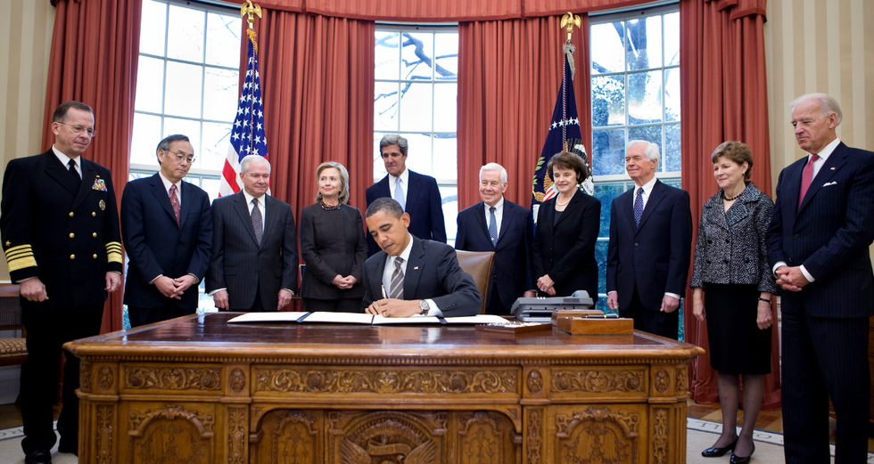 2020 Democrats don't only have to face Trump — they must say how they'll take on the 'Blob'