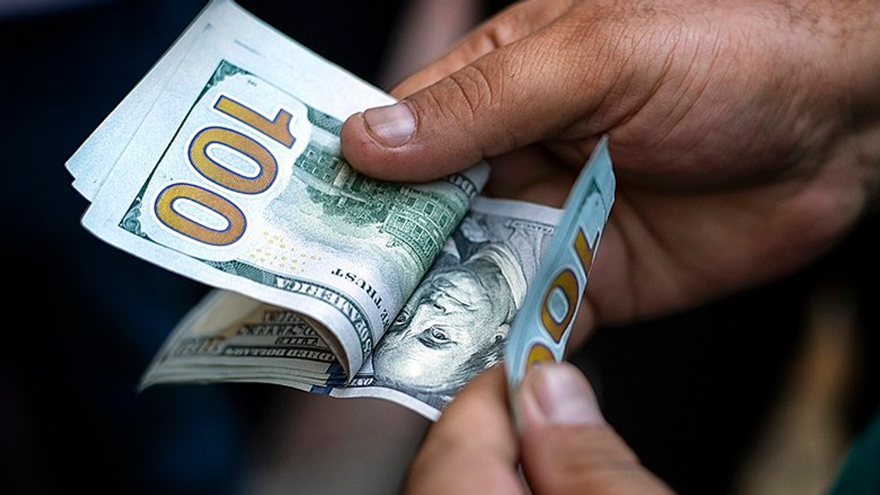 'From drug cartels and human traffickers to Russian oligarchs and African kleptocrats': How America became the #1 choice for money-laundering
