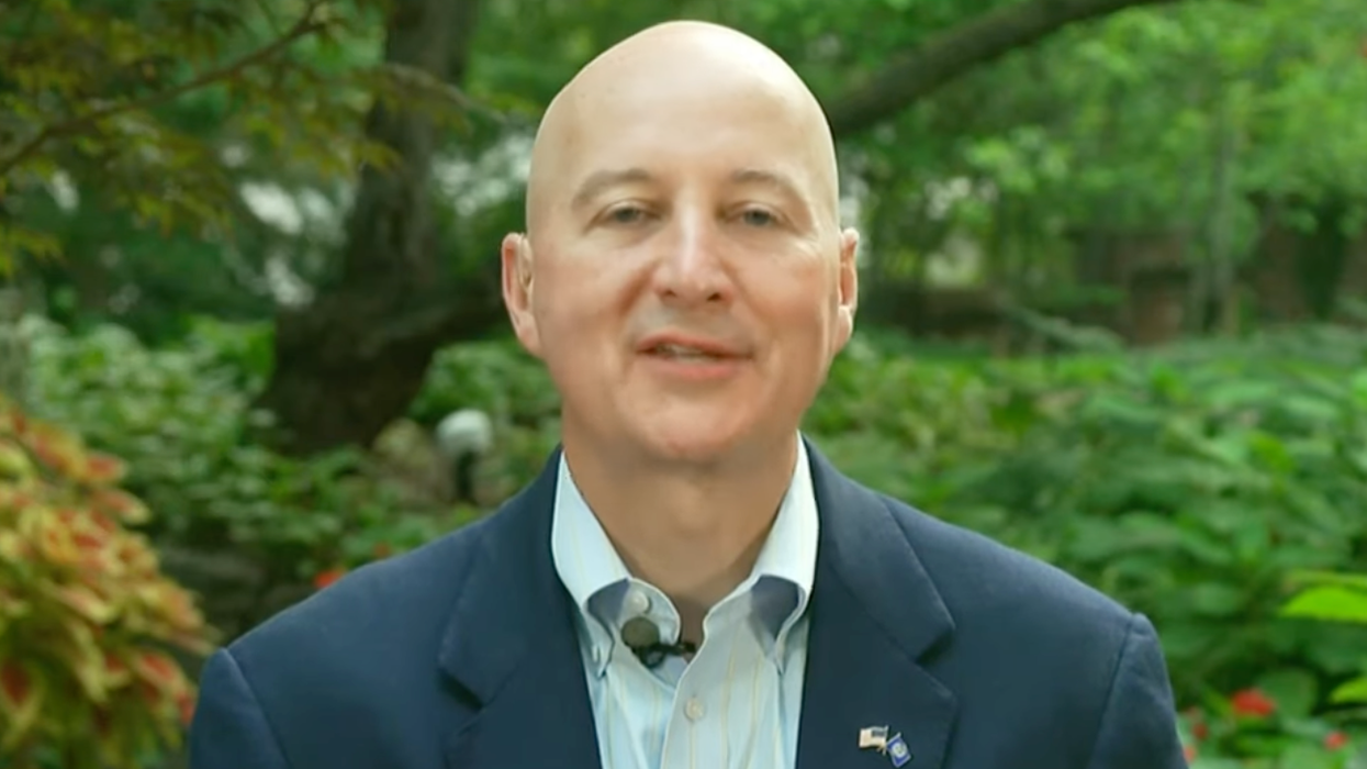 Chris Wallace busts GOP governor for opposing vaccine mandates for Covid but not for chicken pox