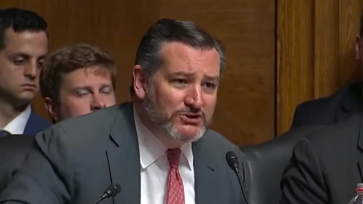 Twitter bludgeons Ted Cruz for medical freedom hypocrisy