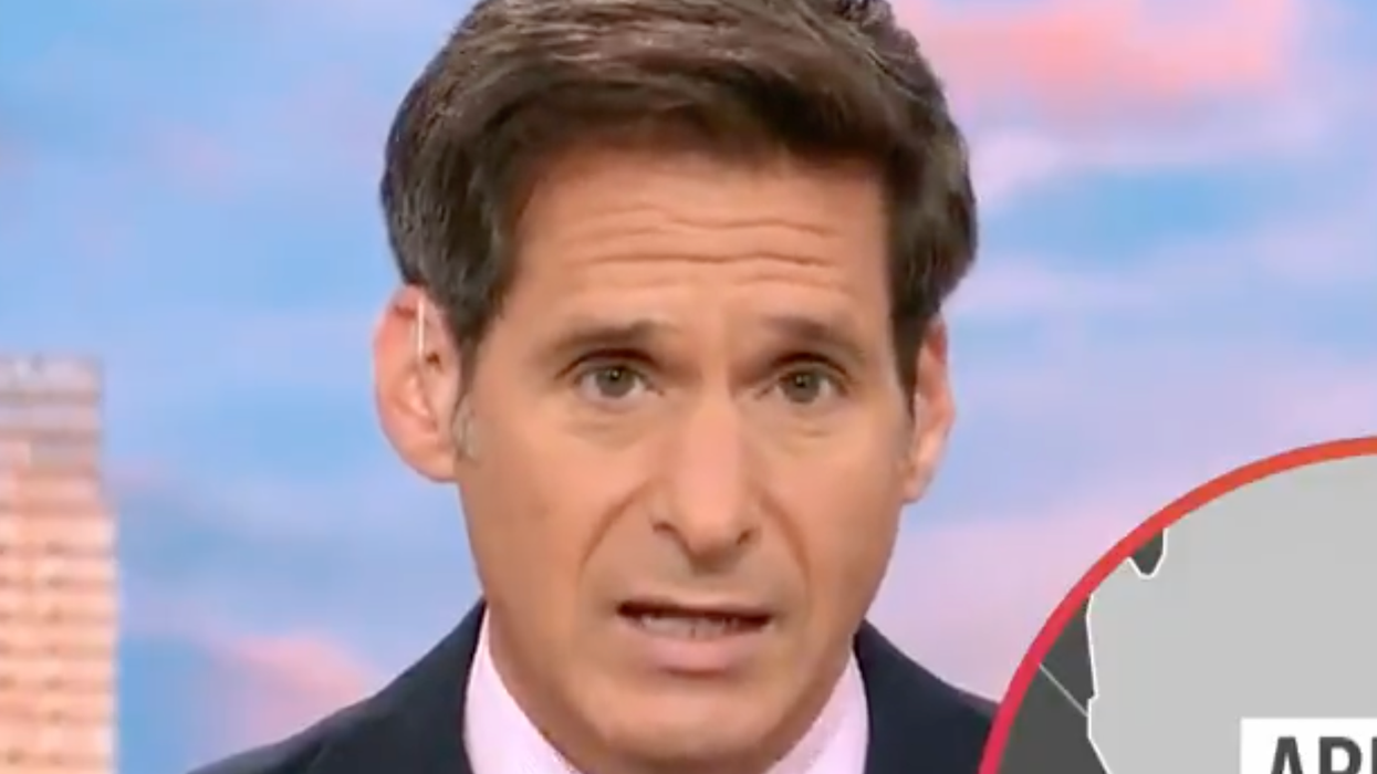 ‘An even bigger loser than the first time’: CNN host roasts Trump over failed Arizona stunt