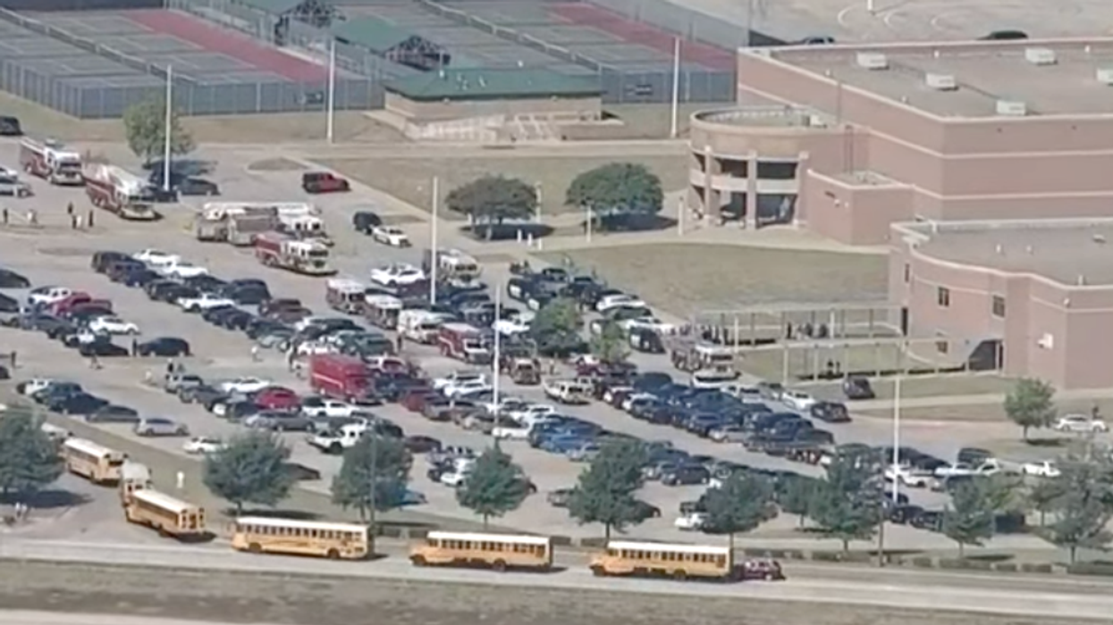Live coverage: Police confirm 'multiple victims' in Texas school shooting