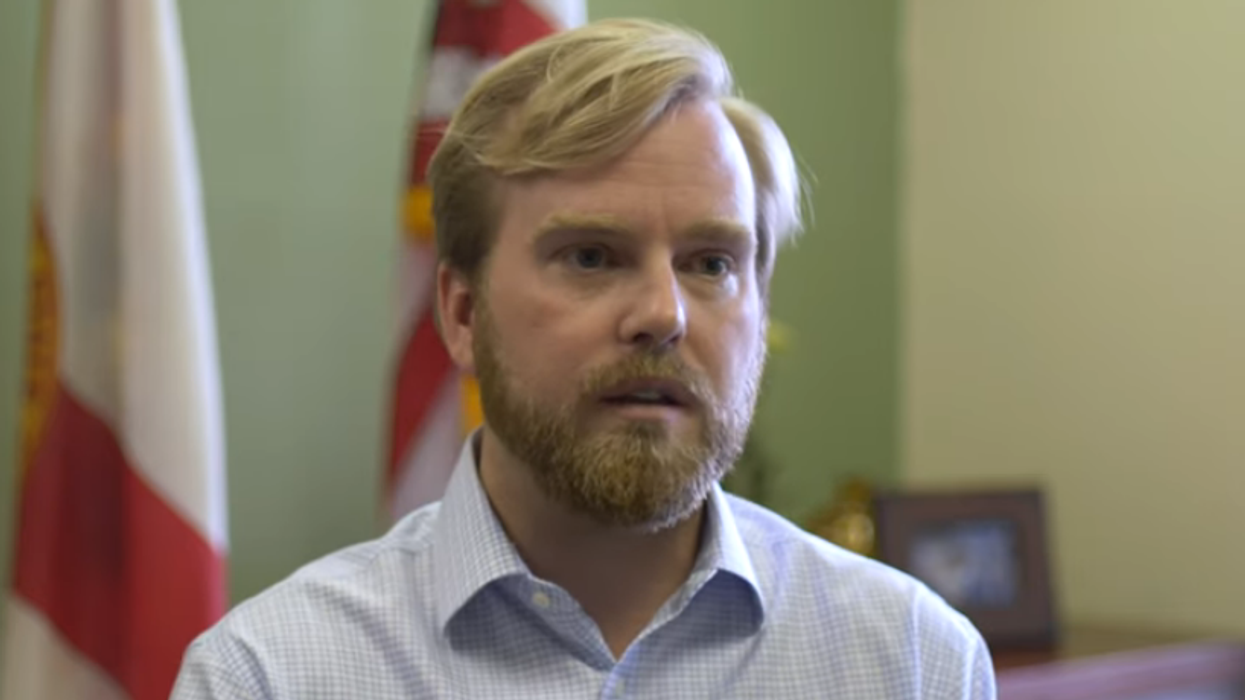 Florida official spent $391K on office furniture: report