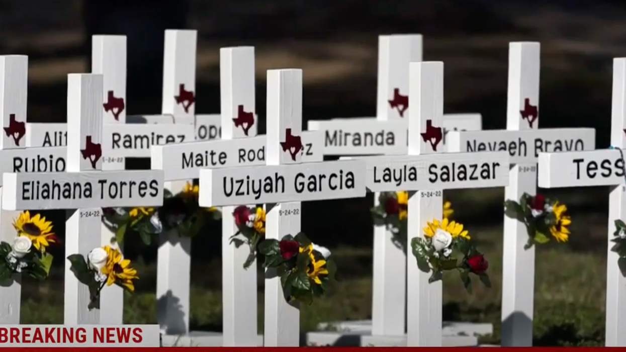 At first meeting since massacre, Uvalde school board takes no action on police chief