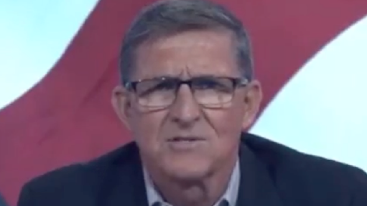 Michael Flynn busted showing a fake Statue of Liberty in video asking for donations to sketchy charity