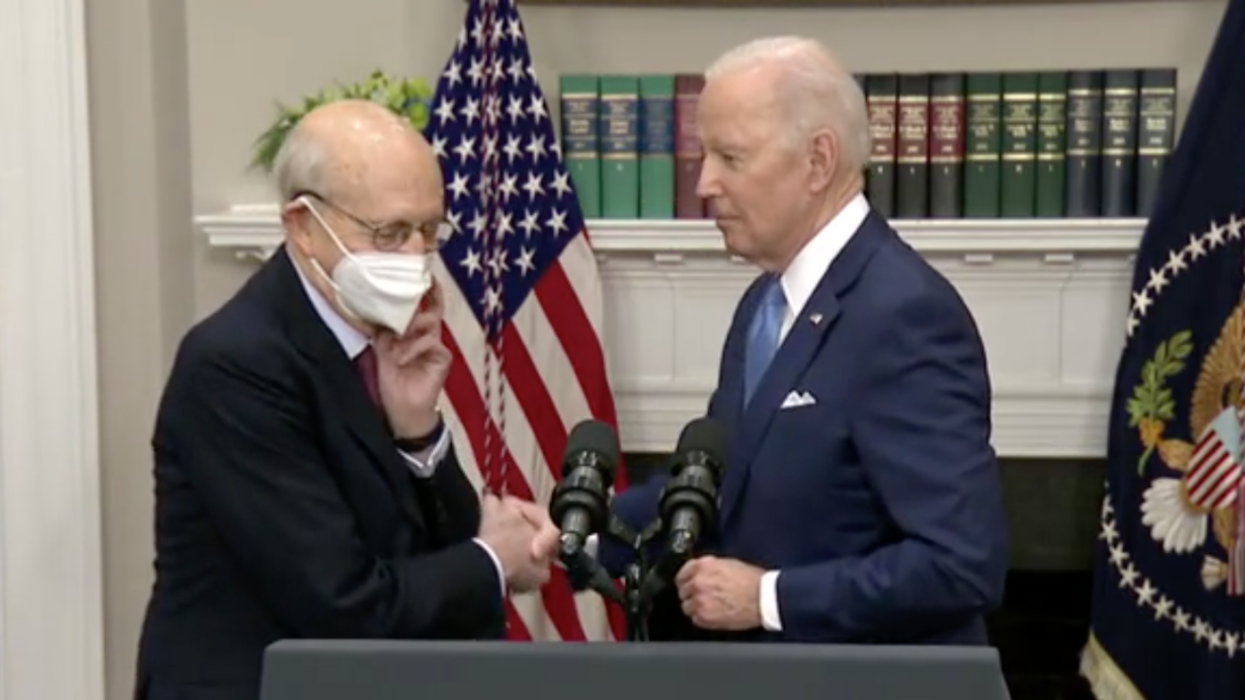 Stephen Breyer delivers a scathing and ‘ominous’ dissent in Supreme Court gun control ruling