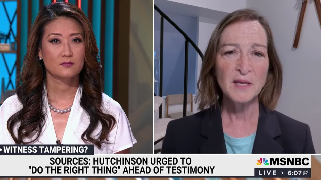 Watch: A 'goldmine for prosecutors': Legal analyst weighs in on Trump witness tampering probe