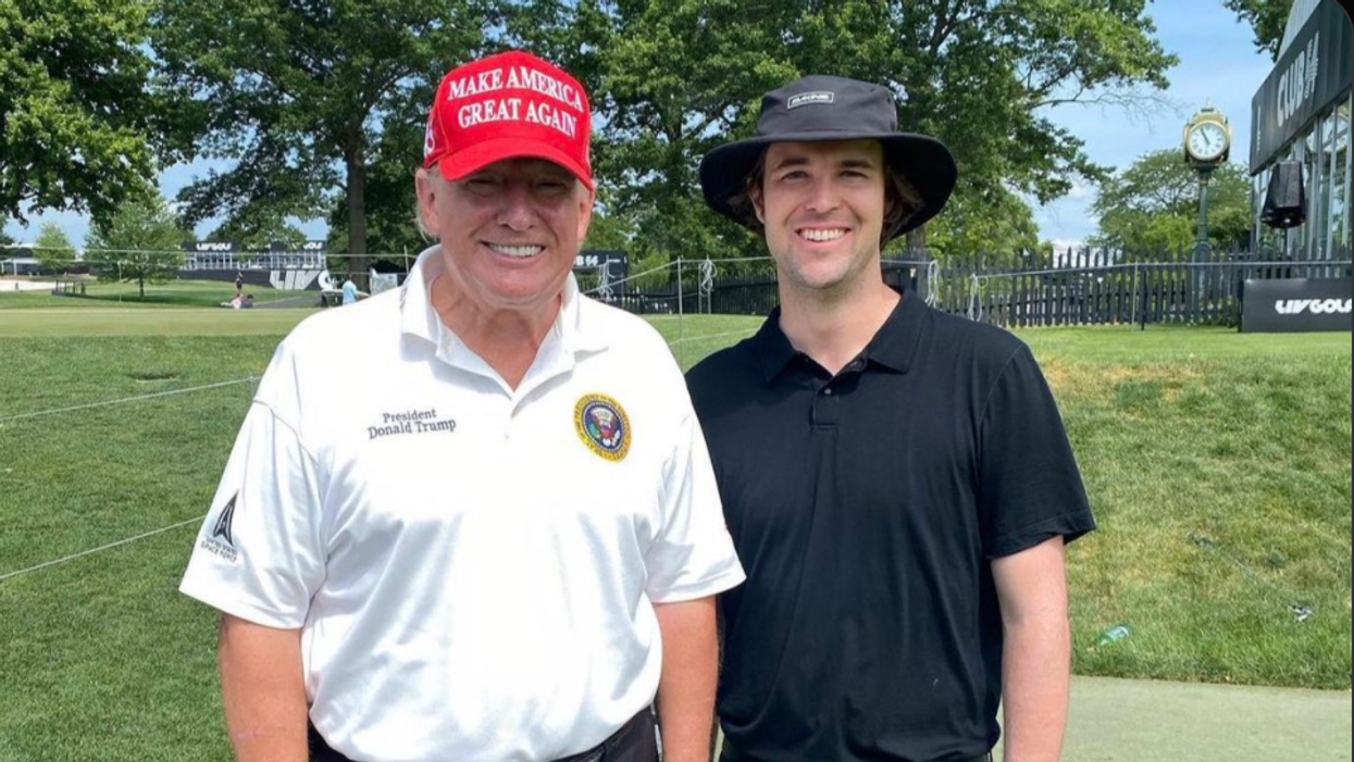 Is Donald Trump illegally flashing the presidential seal at his golf outings?