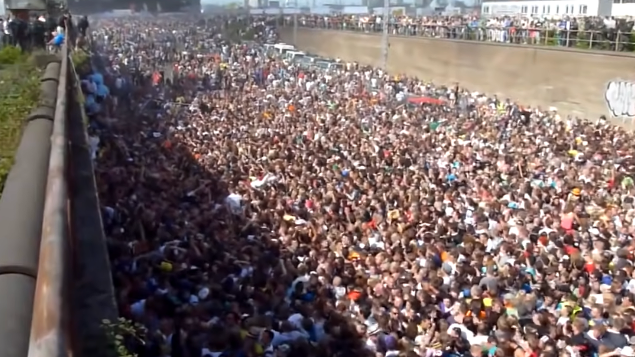 Crowd behavior expert offers 10 tips for surviving a crowd crush