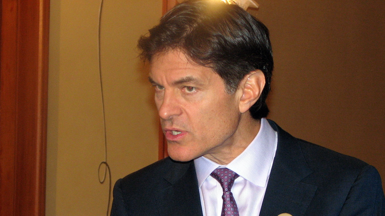 Dr. Oz relentlessly trolled after wrongfully claiming Pennsylvania borders the Atlantic Ocean