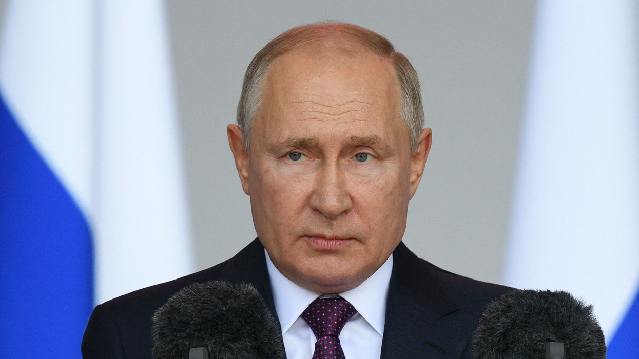 Vladimir Putin's 'fundamentalist mindset' could lead him to use nuclear weapons in Ukraine: journalist