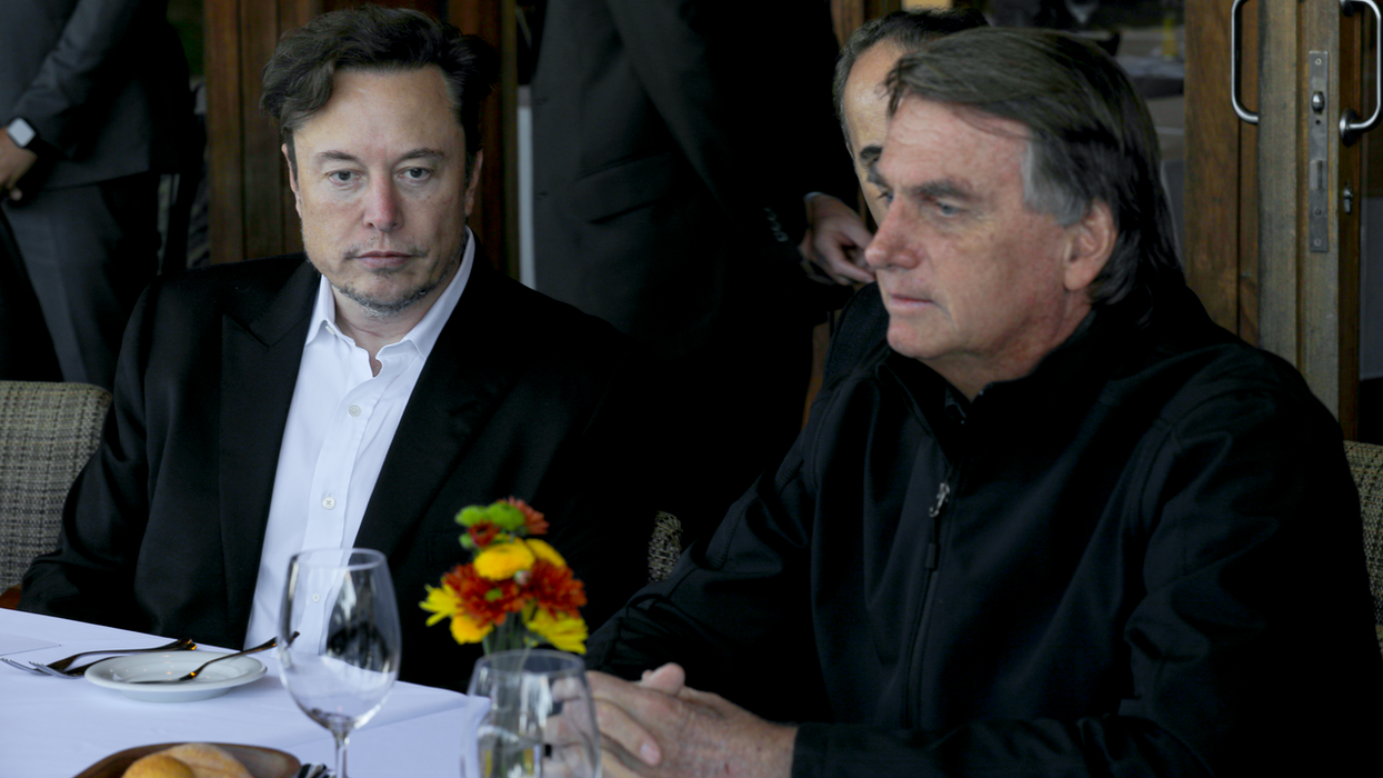 How Elon Musk is positioning himself as a 'hard-right culture warrior': journalists