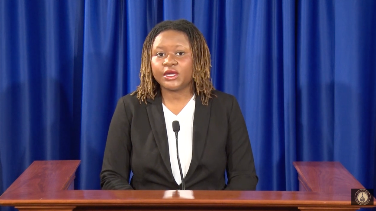 GA State Rep. Park Cannon shows 'black market drugs' proving dangers of banning gender-affirming care