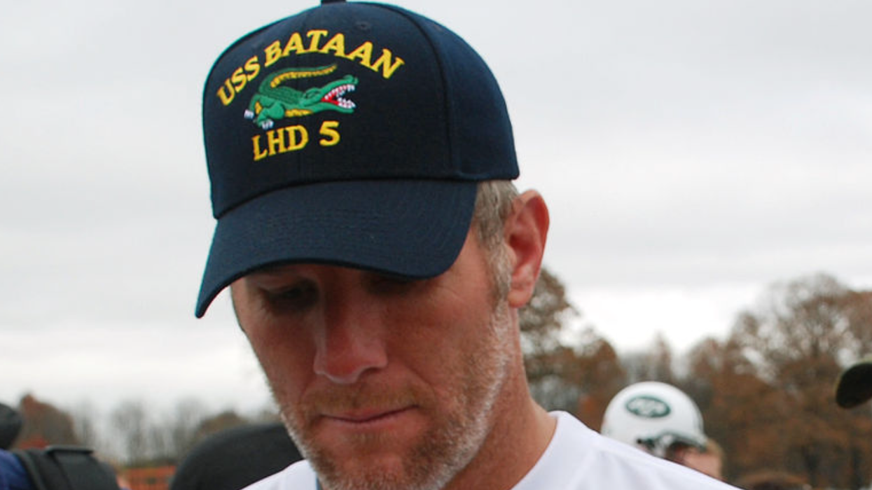 Ex-US attorney explains why this NFL star is a critical piece in the Mississippi welfare investigation