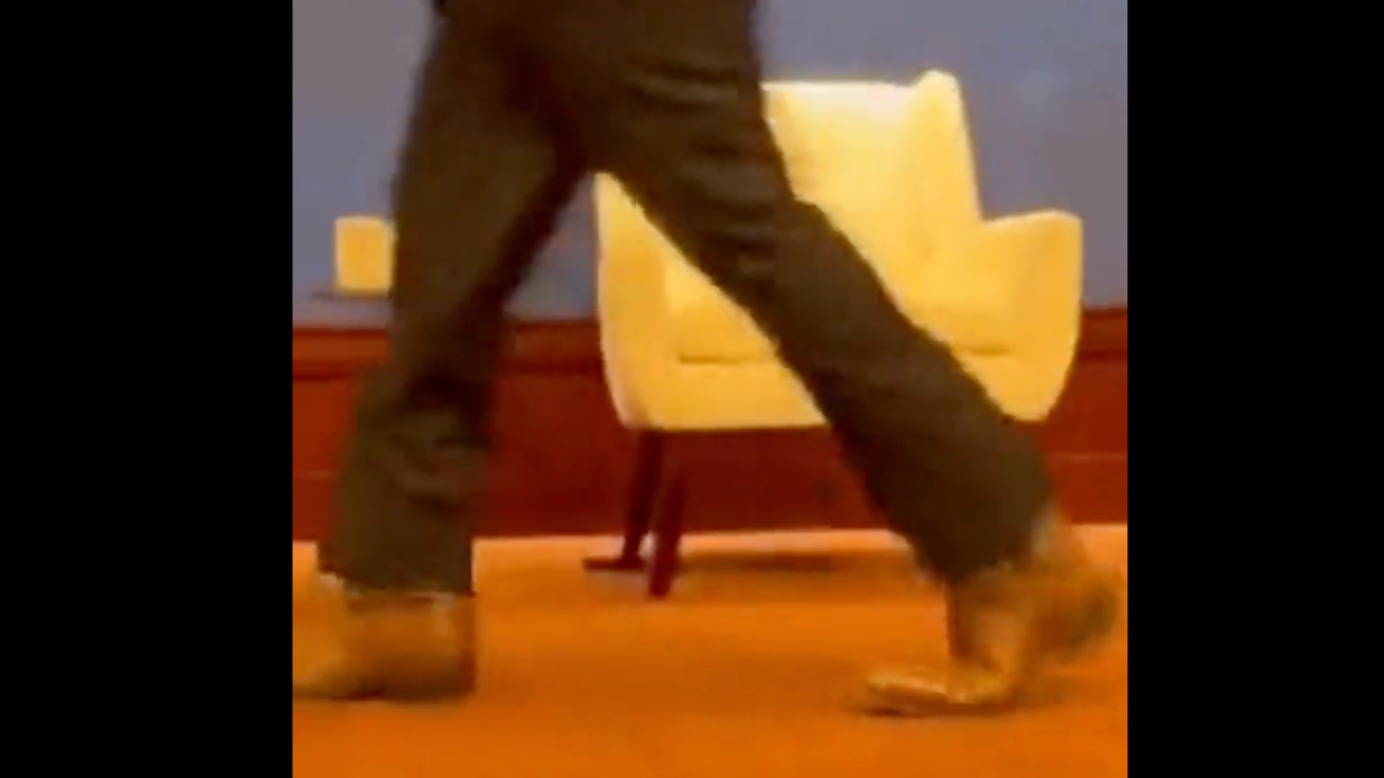 Shoe designer says 'no doubt' Ron DeSantis is wearing height boosters ...