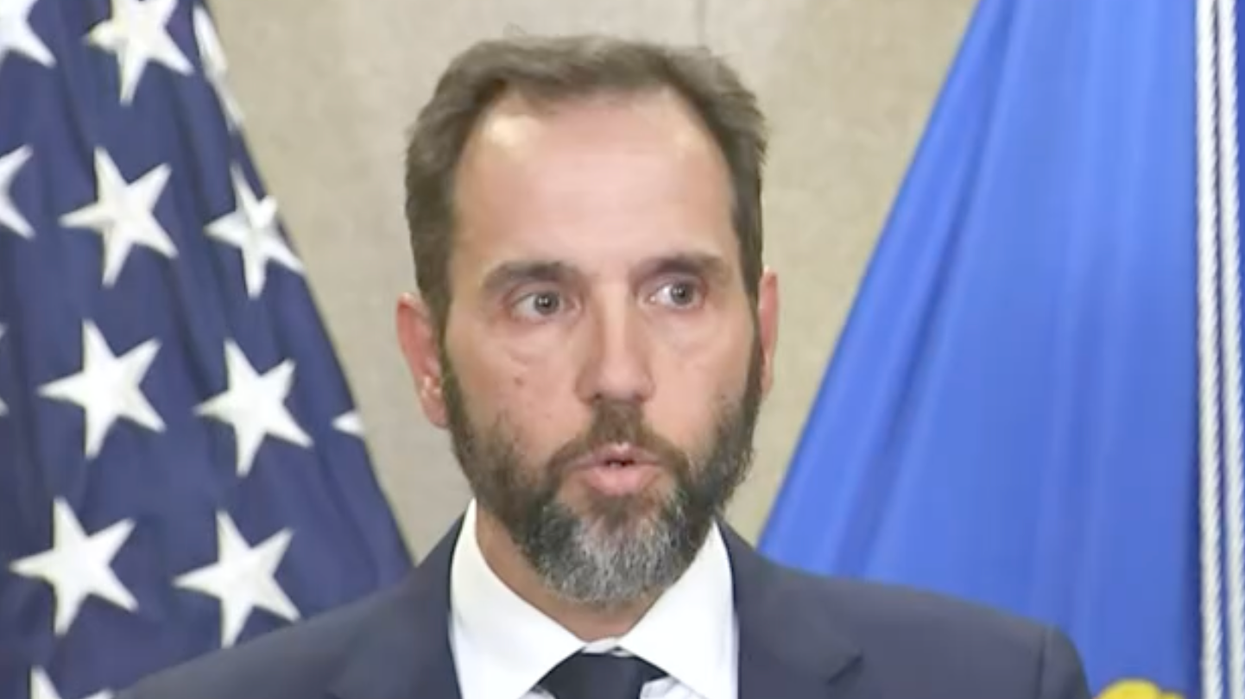 'Study in contrasts': Jack Smith taps veteran SCOTUS lawyer — while Trump’s 'has argued a single case'