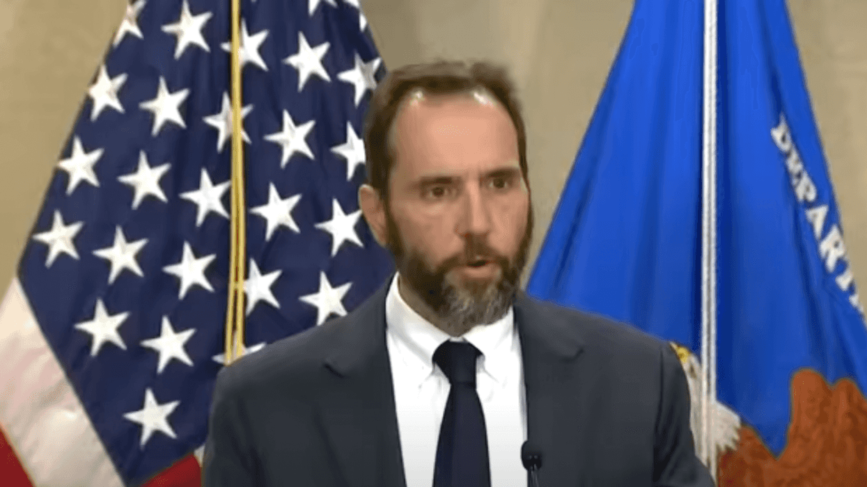 Why Jack Smith’s new filing is both 'mundane' and 'consequential': ex-Obama counsel