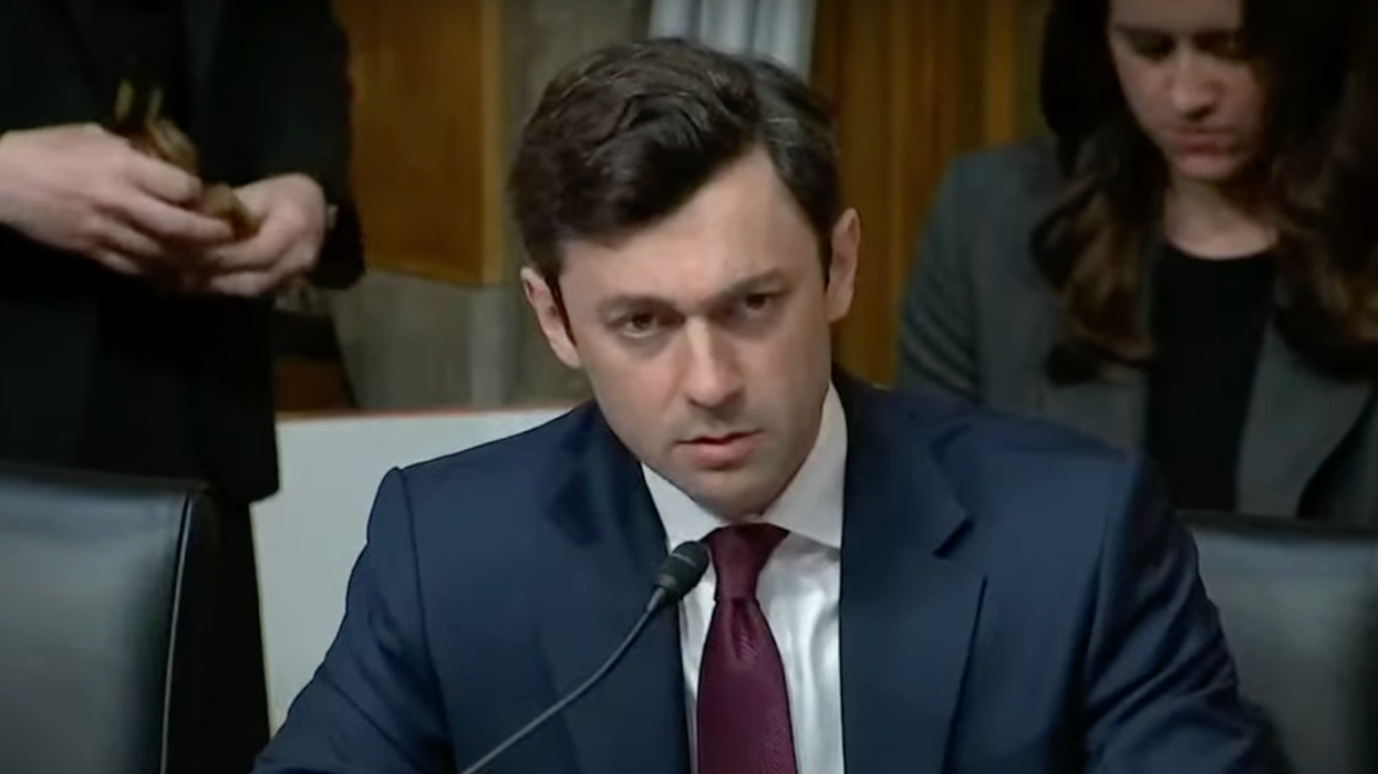 'I don’t think you’re fit for this job': GA senator gives USPS chief DeJoy an ultimatum