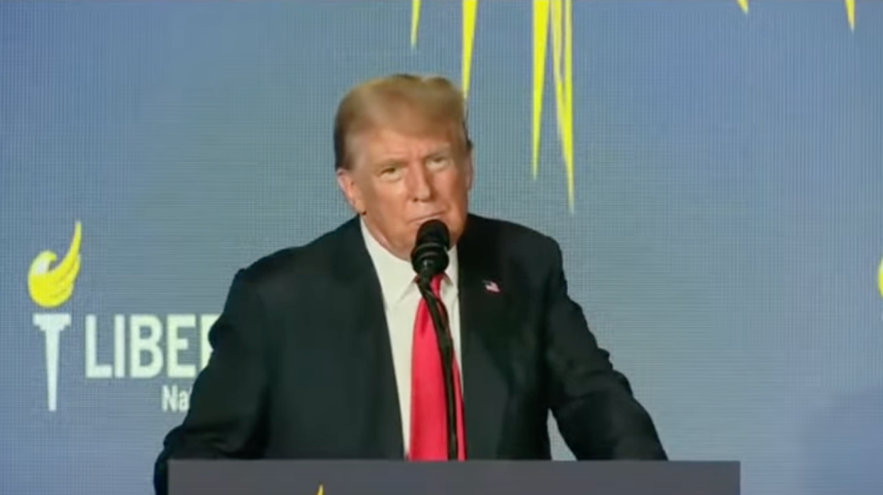 Putting Trump in position 'to get jeered for thirty minutes' shows MAGA campaign’s concern: analyst