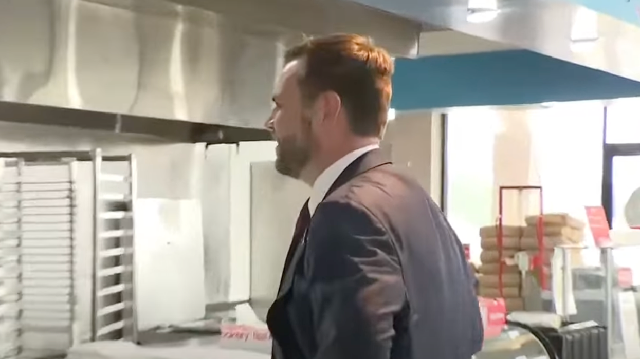 'Super cringe': Vance’s 'act like a normal dude stunt' in GA donut shop flops