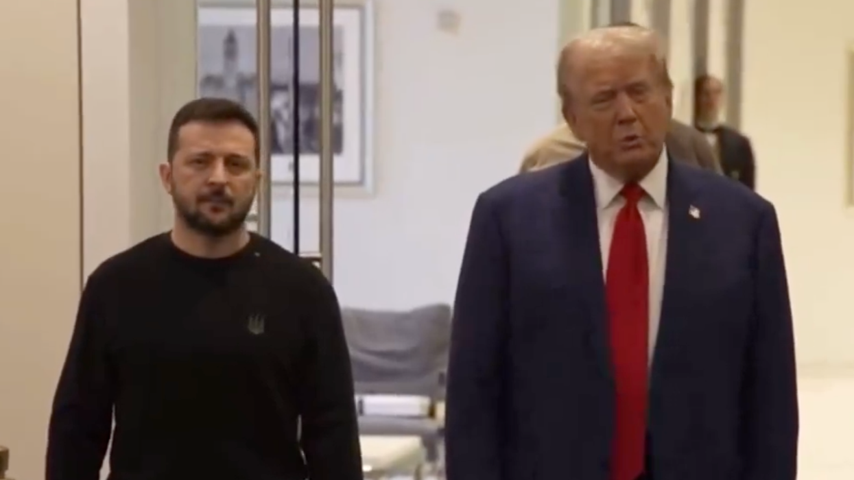 'Sociopath': Trump slammed for bragging about Putin while standing next to Zelenskyy