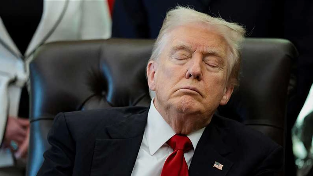 Trump 'entering a tailspin' and the 'political media smells blood': journalist