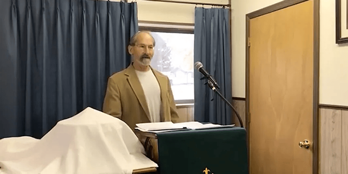 Exposed: Democratic candidate is a pro-Trump guy who did GOP candidate trainings