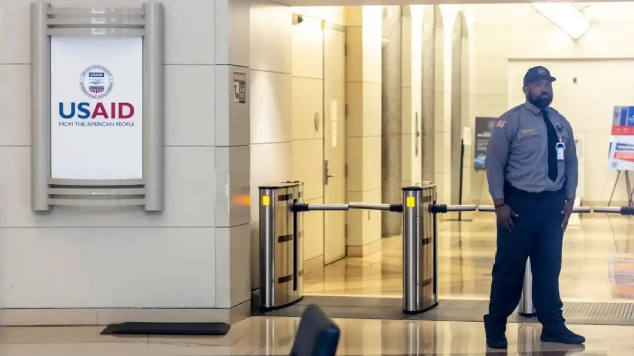 Ex-GOP and Dem USAID leaders condemn Trump’s aim to demolish agency: report