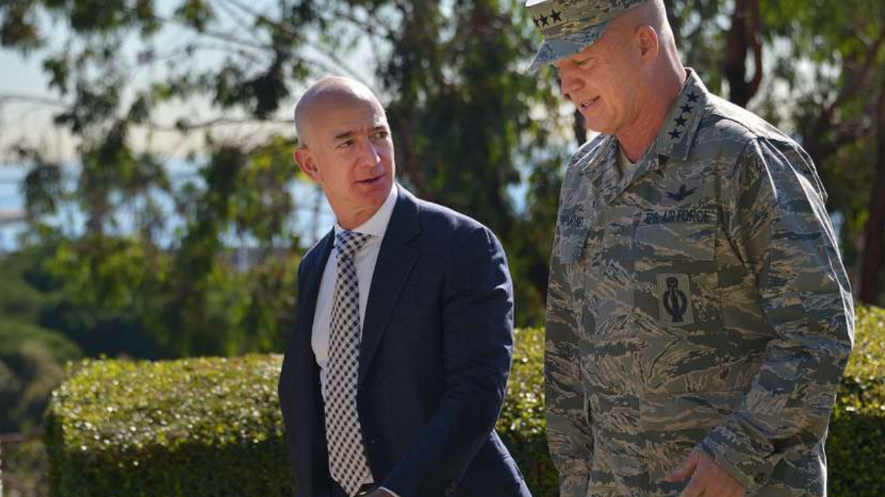 How Jeff Bezos is capitalizing off of Trump's breakup with Elon Musk