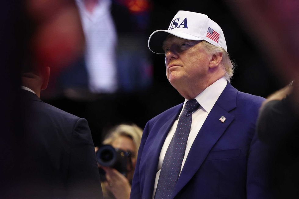 Republicans break ranks and turn on Trump