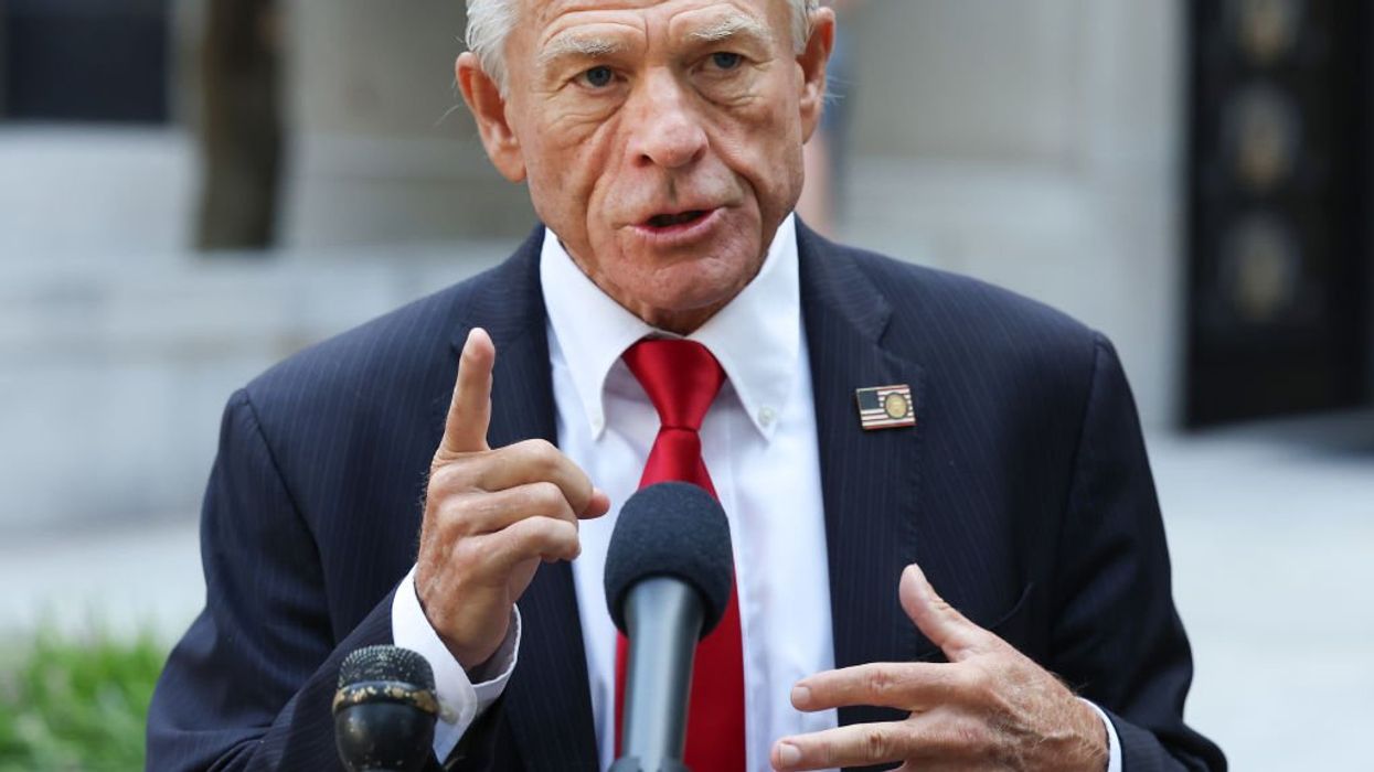'You’re going to prison': Peter Navarro heckled after insisting he likely won't do time