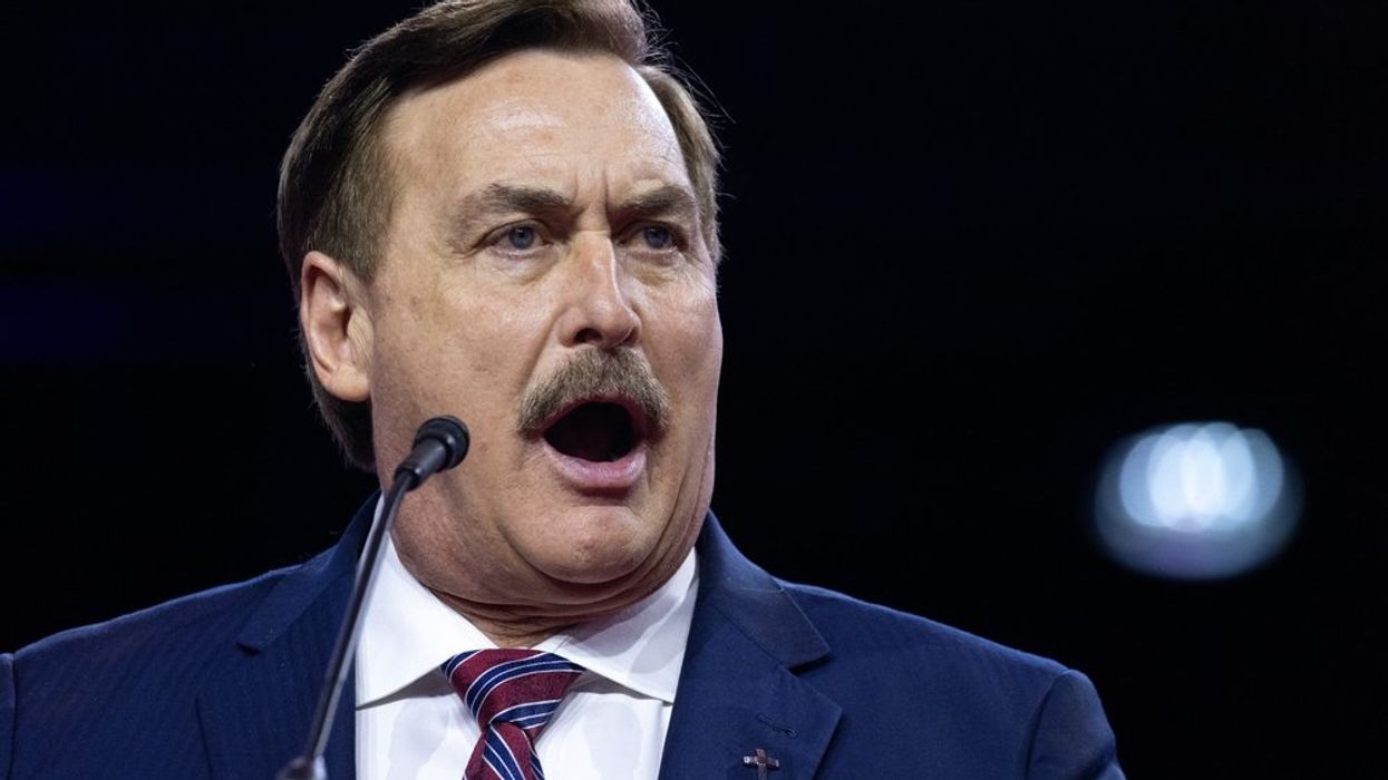 Mike Lindell brutally mocked for threatening to bring pillow to defamation trial
