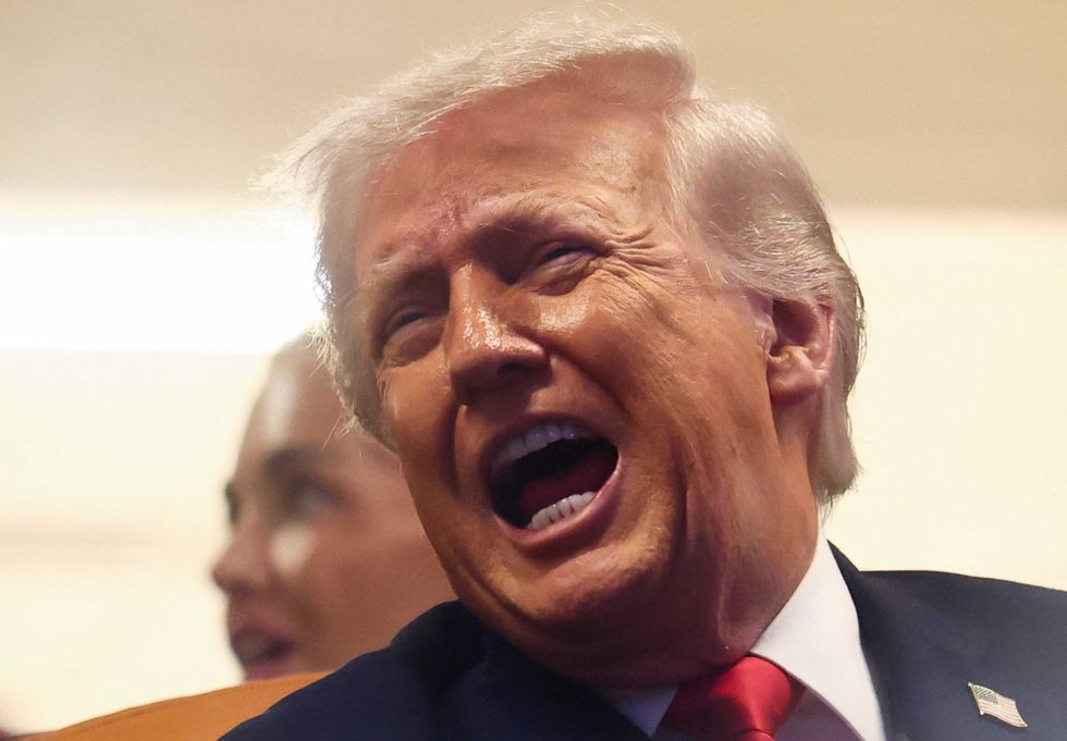 Prestigioso gruppo di avvocati avverte che Trump ha appena oltrepassato 'una linea pericolosa'