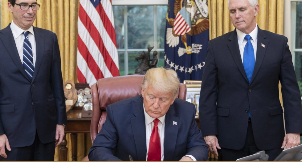 Trump appears to have fraudulently manipulated financial markets yet again