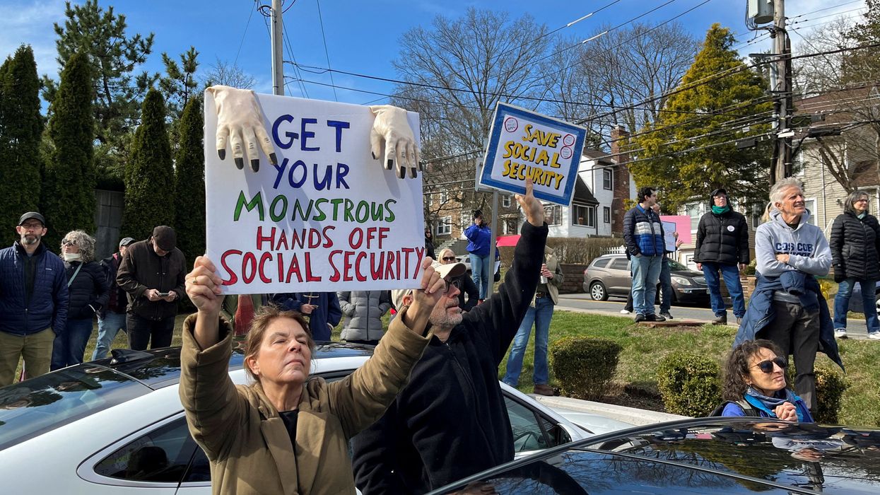 'Don’t know if I’m going to survive': Inside the 'unconditional chaos' at Social Security