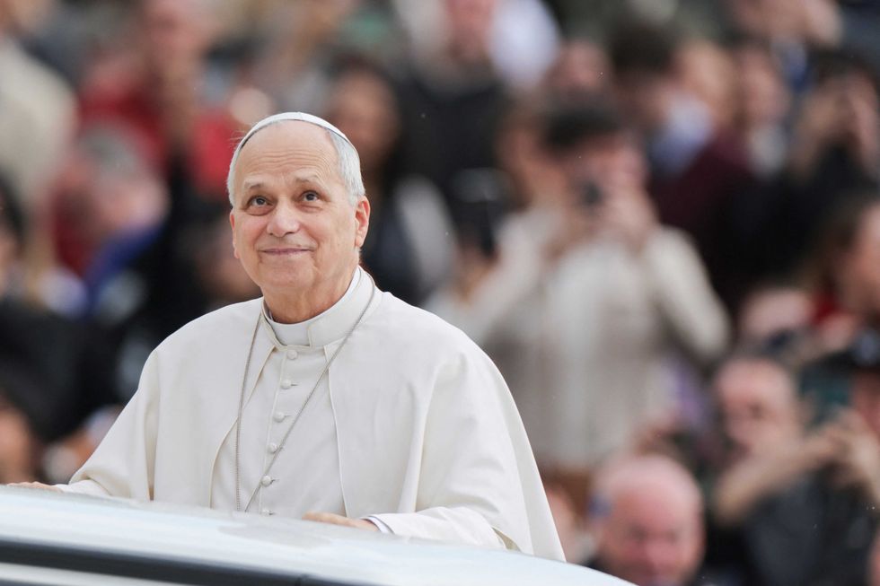 Pommiartikkel tõestab, et evangeelikud tõmbavad katoliiklasi „sügavamale eretusesse“: jezuudiitide preester