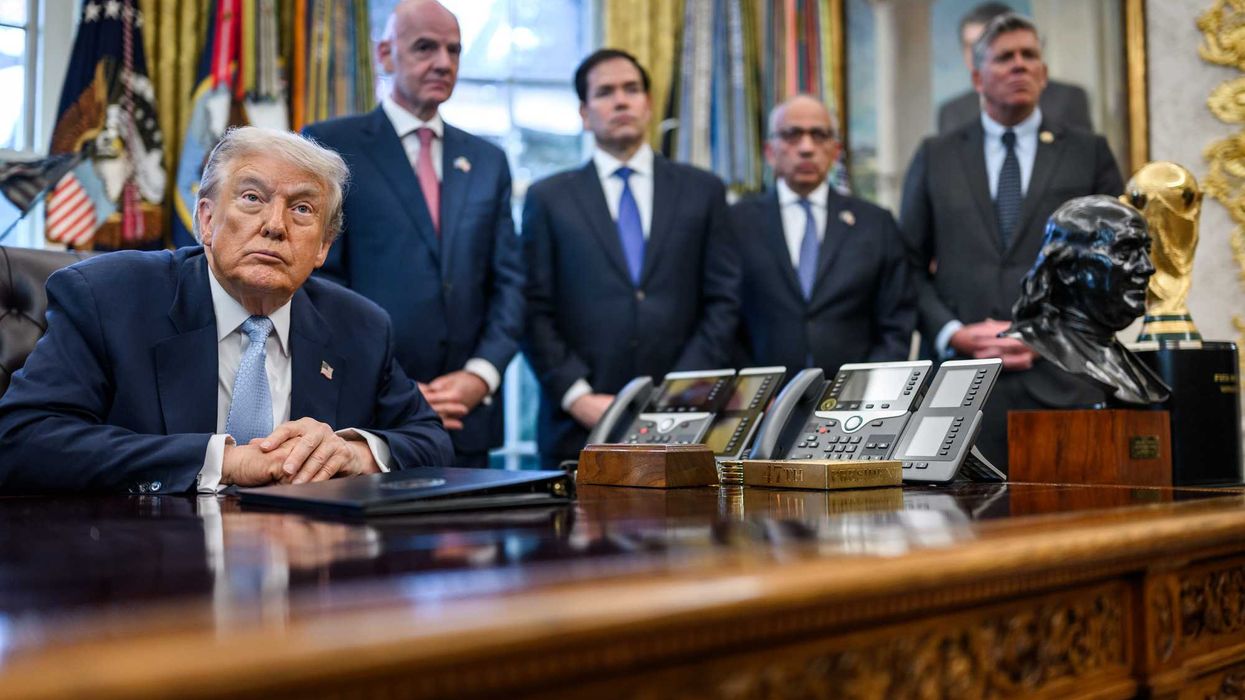 Trump’s 'unusual government intervention' is putting American taxpayers 'at risk': experts