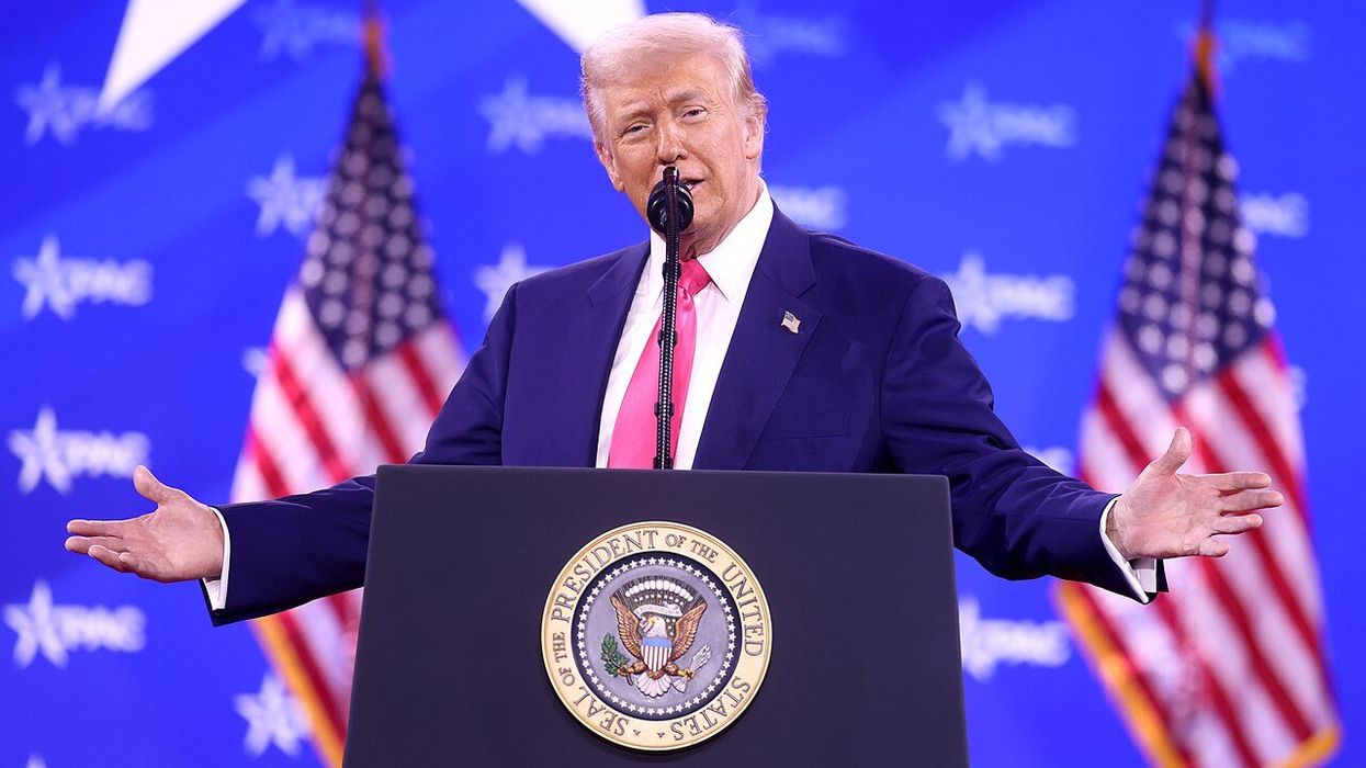 CNN reporter flags Trump security issue: 'Should he be answering calls from unfamiliar numbers?'