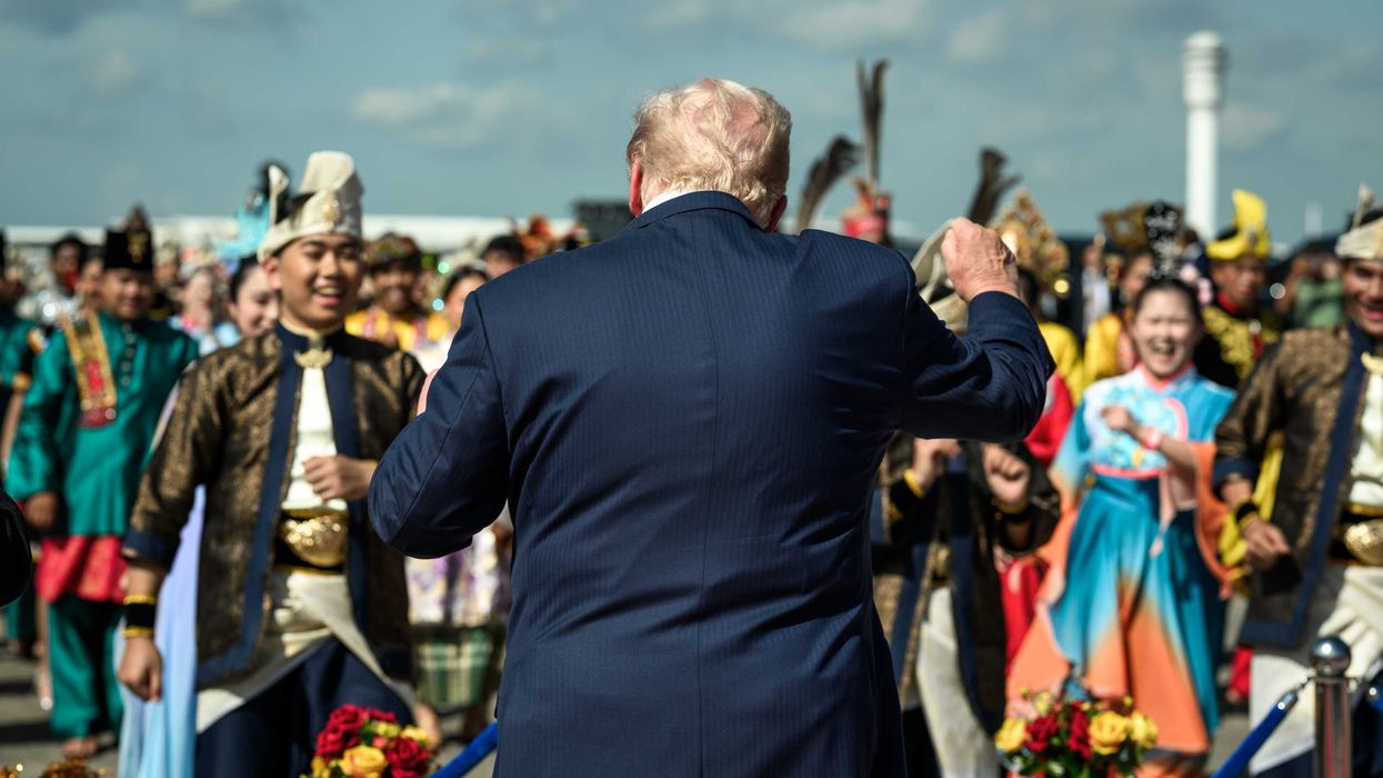 Republicans privately 'push back' on 'distracted and busy' Trump’s 'absentee approach' to shutdown