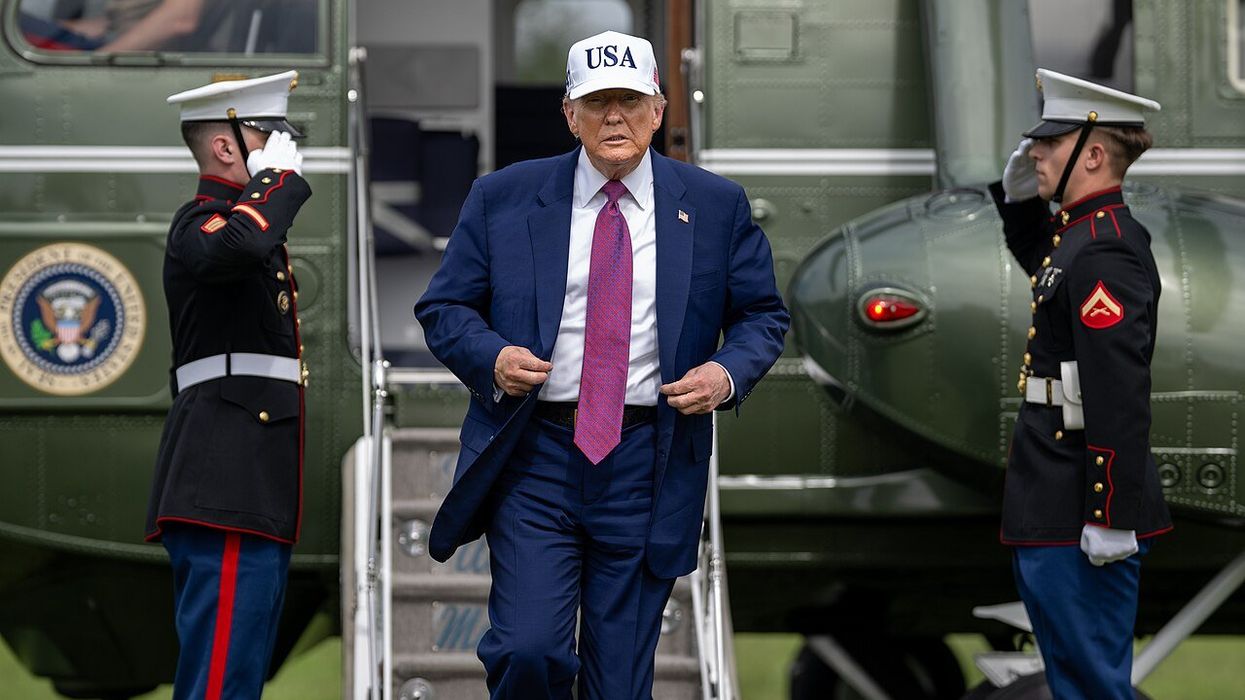 Legal expert warns Trump saving this 'big heavy gun' for 'when all hell has broken loose'
