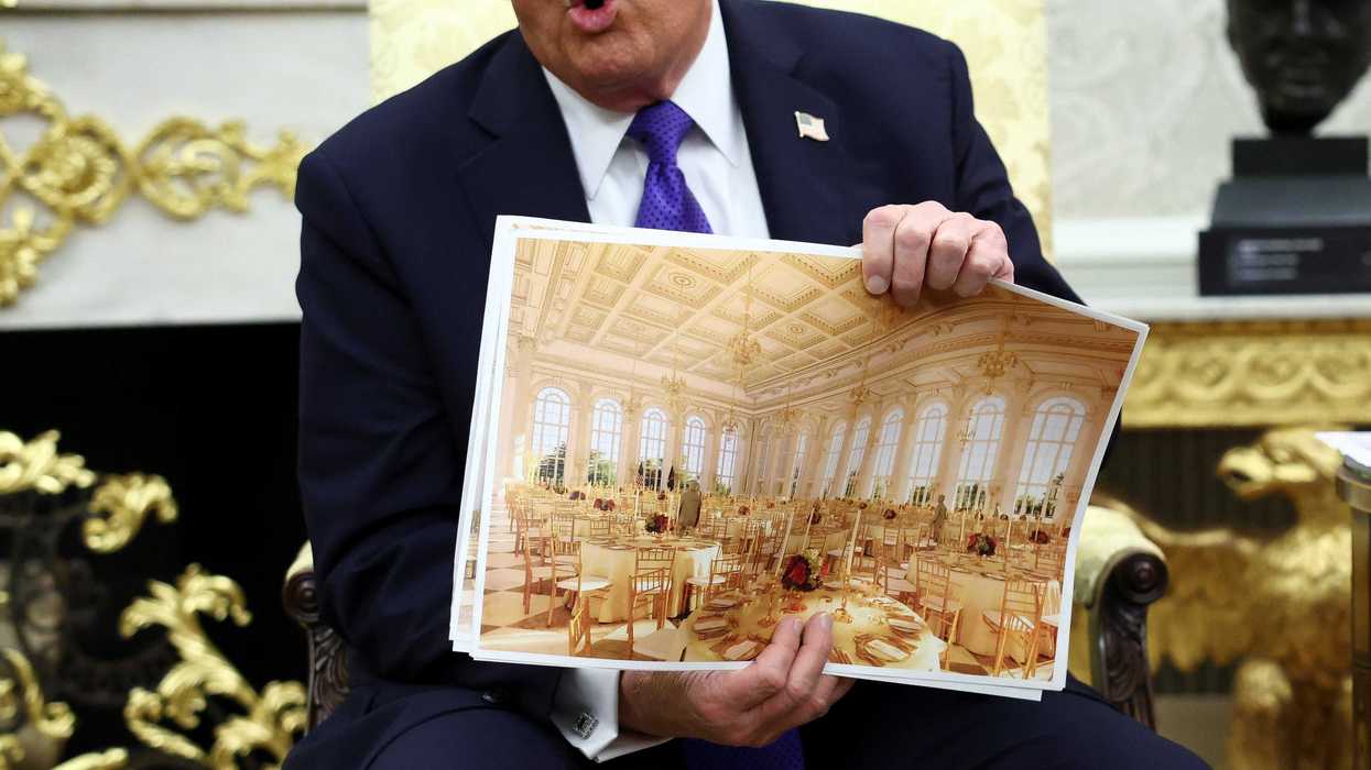 Trump Ramping Trump is ramping up corruption because he thinks nobody cares: report ...