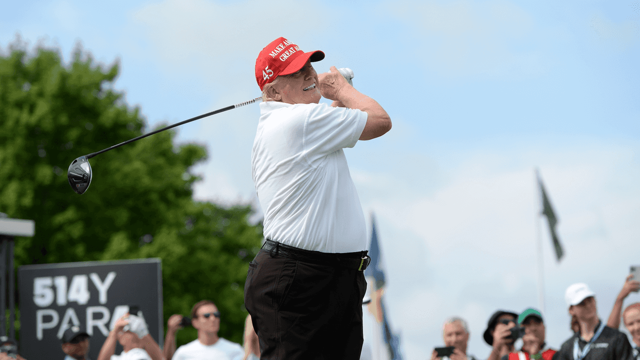 Trump reboots his most brazen scandal —and nobody's stopping him this time